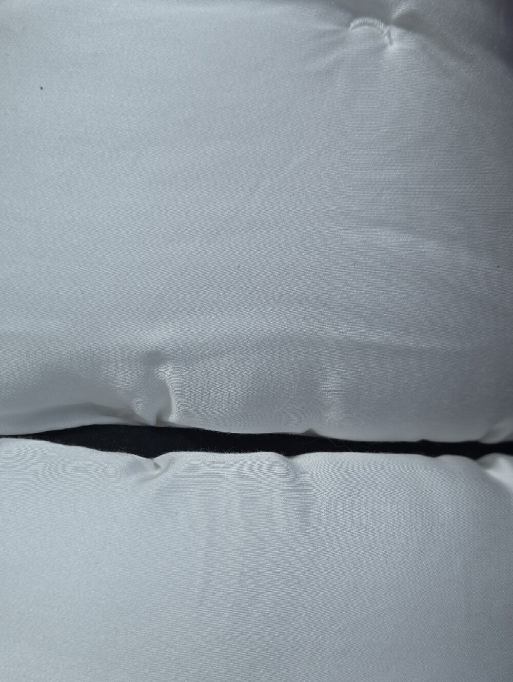 NEW!!! Silky TENCEL™ Crescent Stitch Quilt, Retail $229.00 USD - Picture 5 of 8